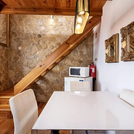 Lejlighed Guestready - Fantastic Rustic Duplex With Terrace Lisboa