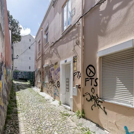 Apartamento Guestready - Fantastic Rustic Duplex With Terrace Lisboa